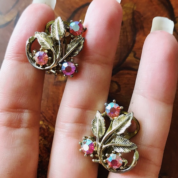 Vintage 50s Aurora Borealis Pink Earrings - Picture 1 of 8